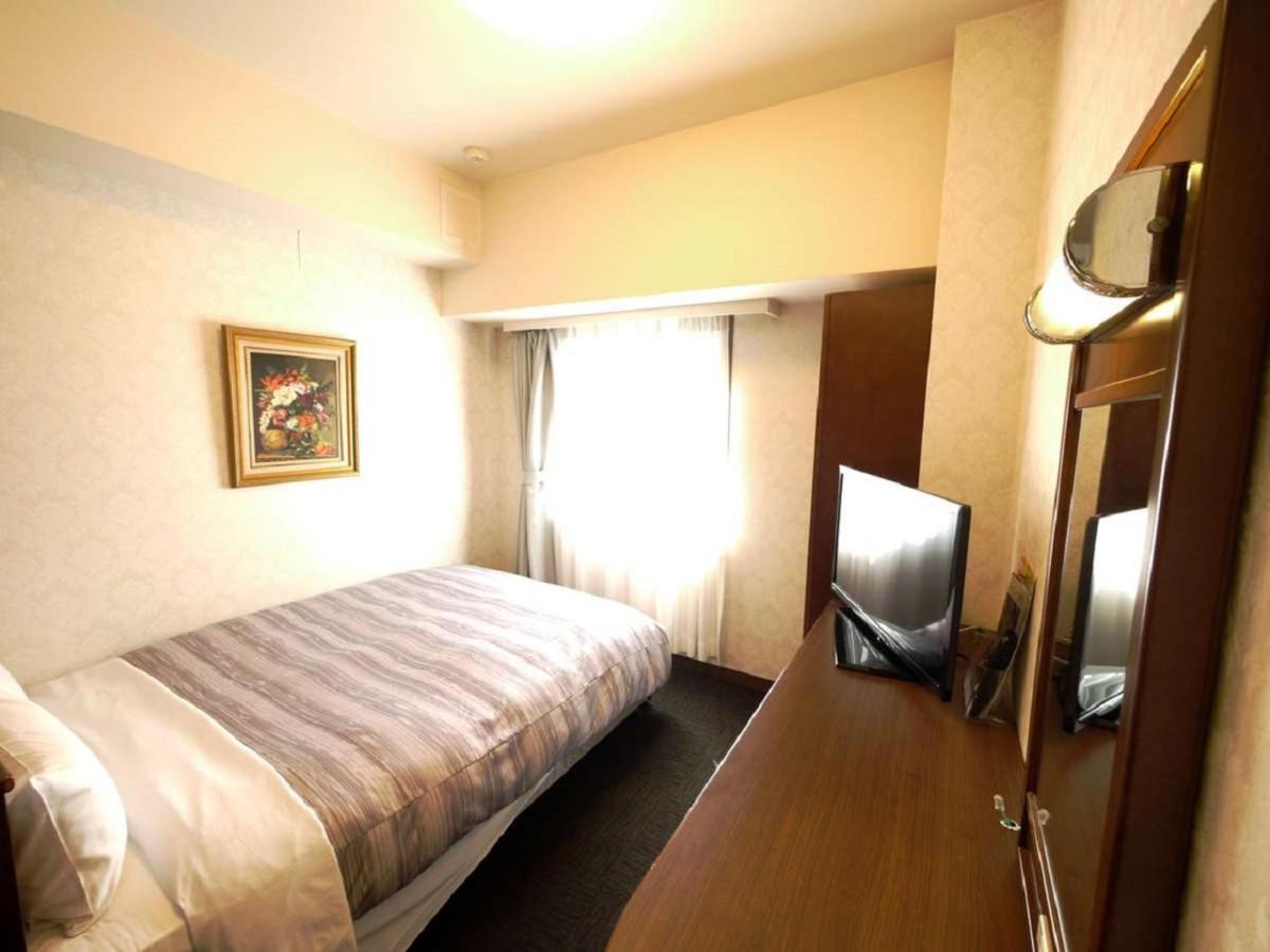 Hotel Route-Inn Yokohama Bashamichi Bagian luar foto