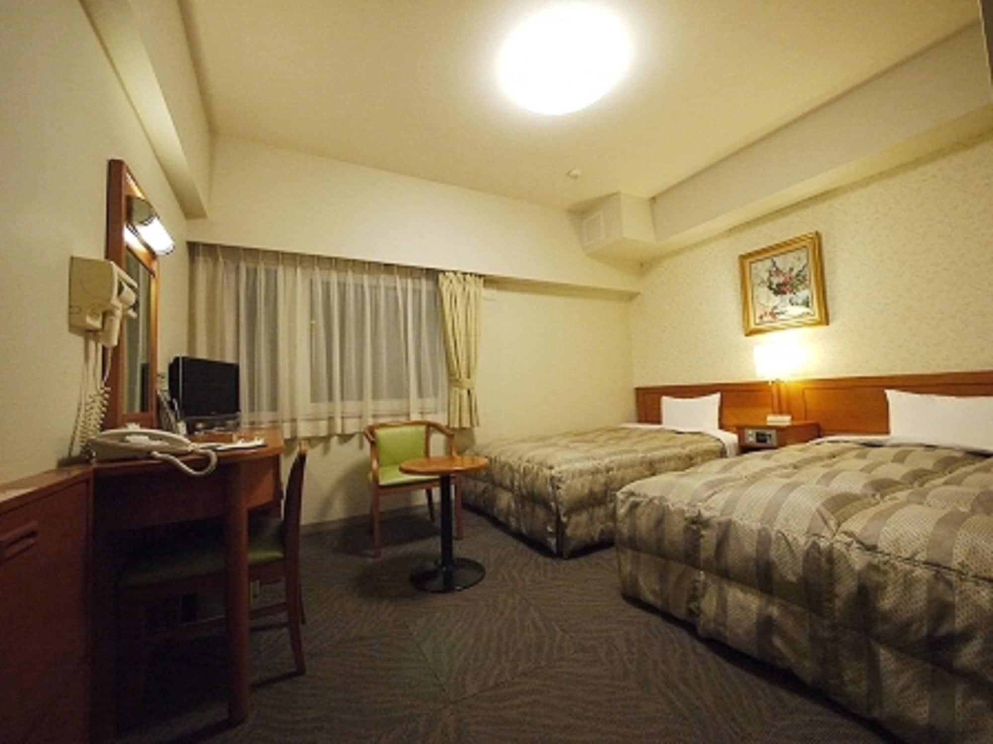 Hotel Route-Inn Yokohama Bashamichi Bagian luar foto